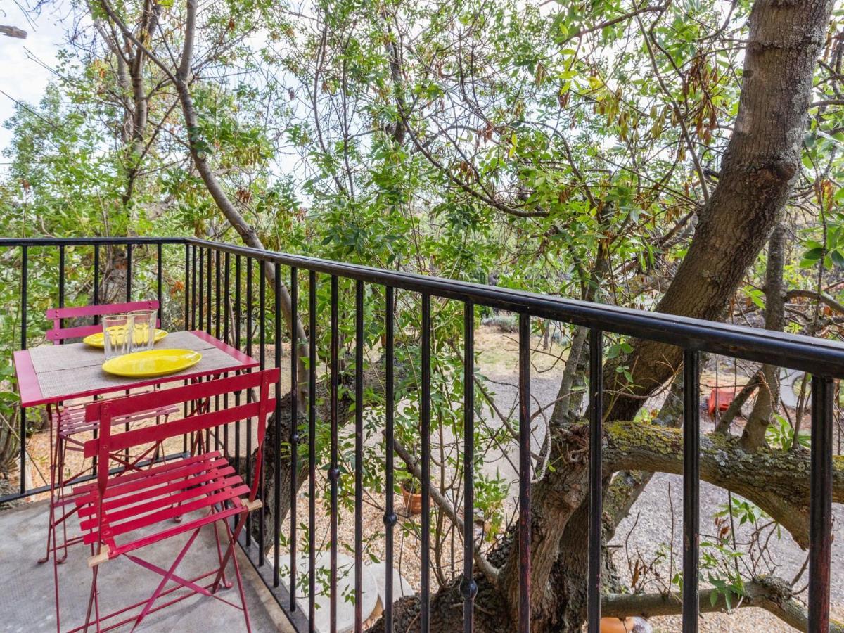 Welcoming Holiday Home In Tautavel With Balcony Buitenkant foto